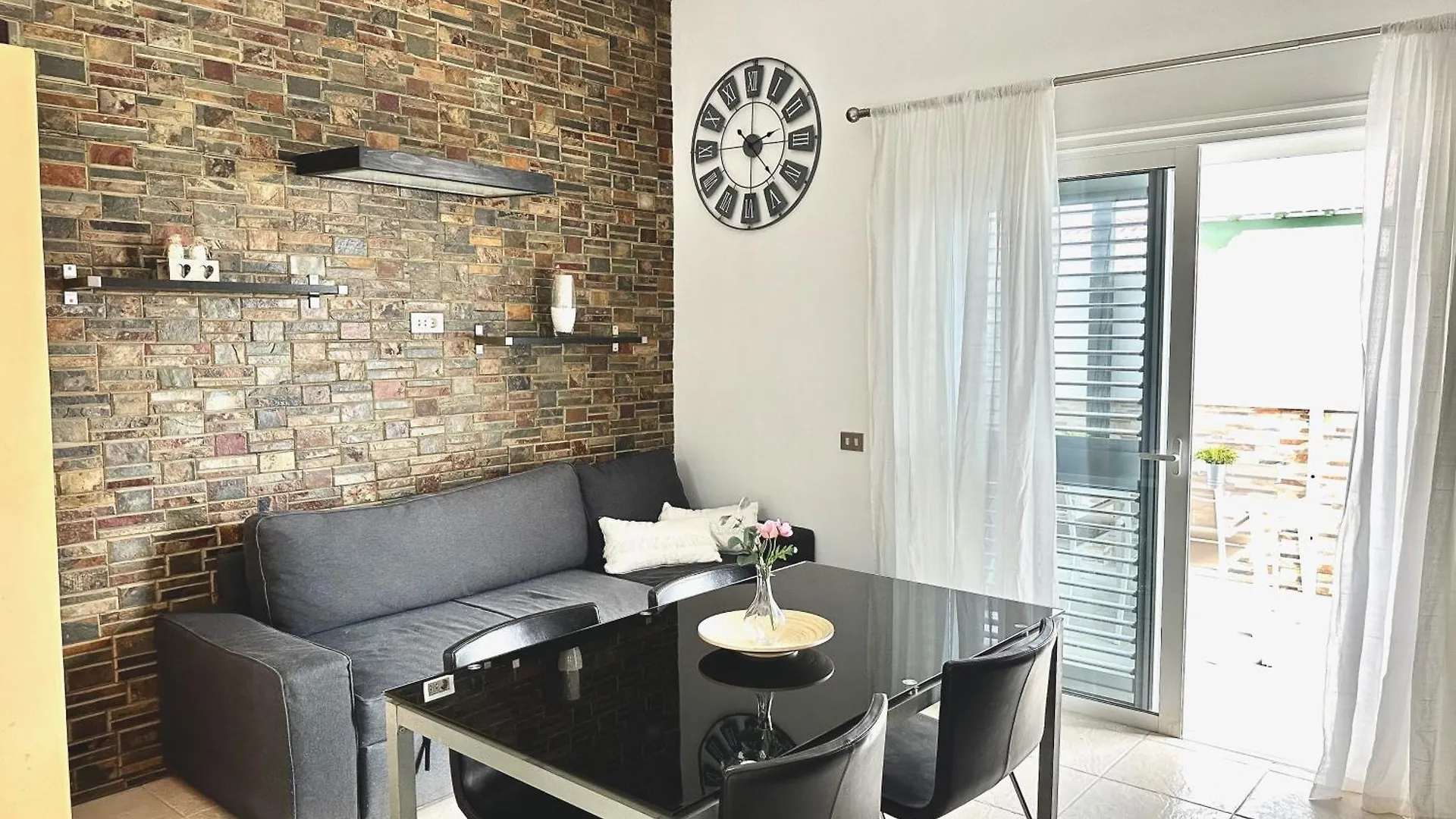 펜션 Pambnb - House Next To The Beach, Terrace, Fiber Wi-Fi, Bbq Abades